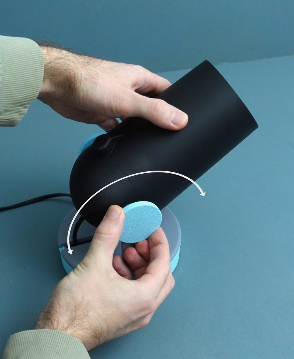 Kanonen-Designerlampe mit Schwenkfunktion – Einzigartiges Lichtobjekt