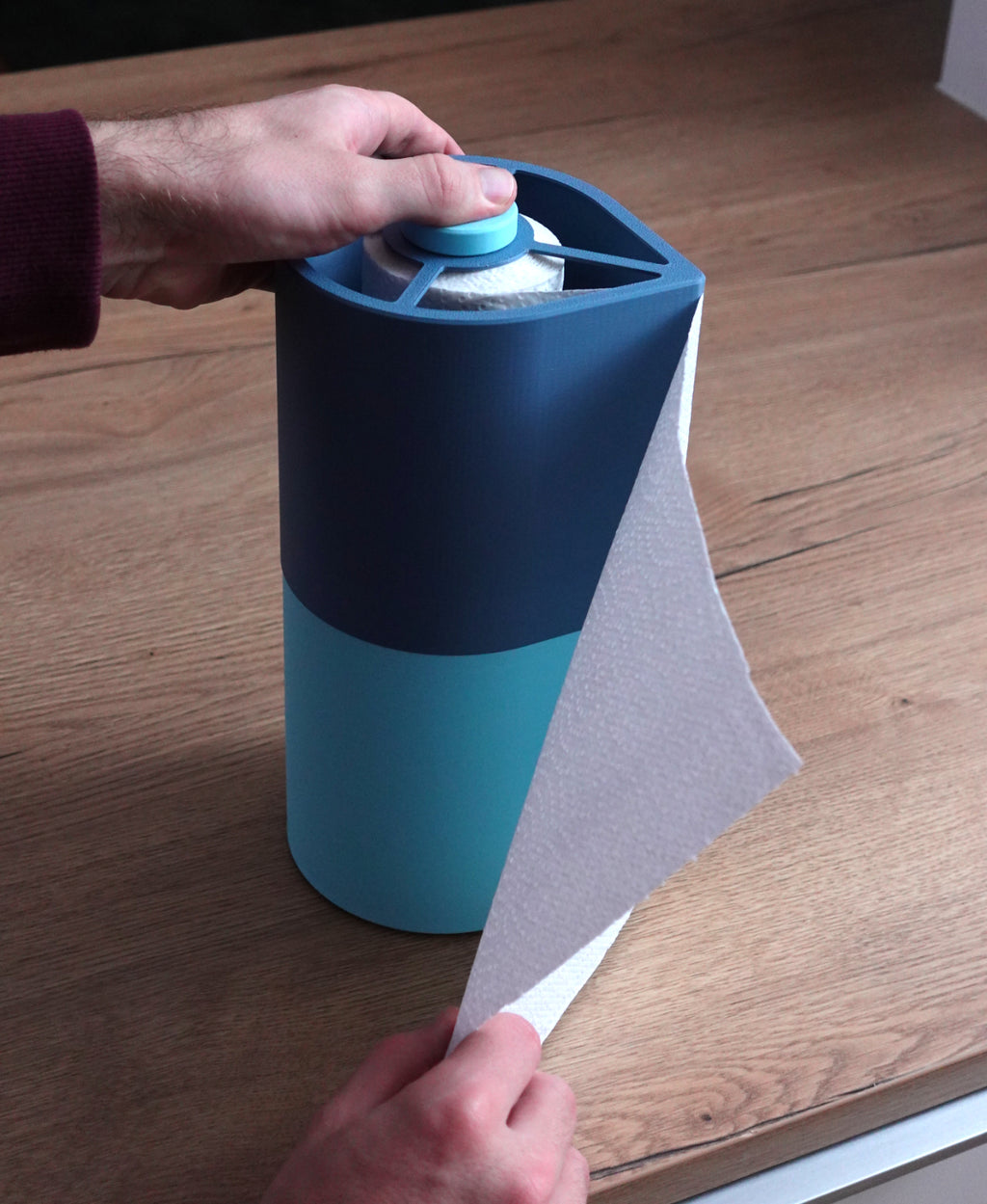 Küchenrollenhalter mit Abreißfunktion – Sauber & Platzsparend