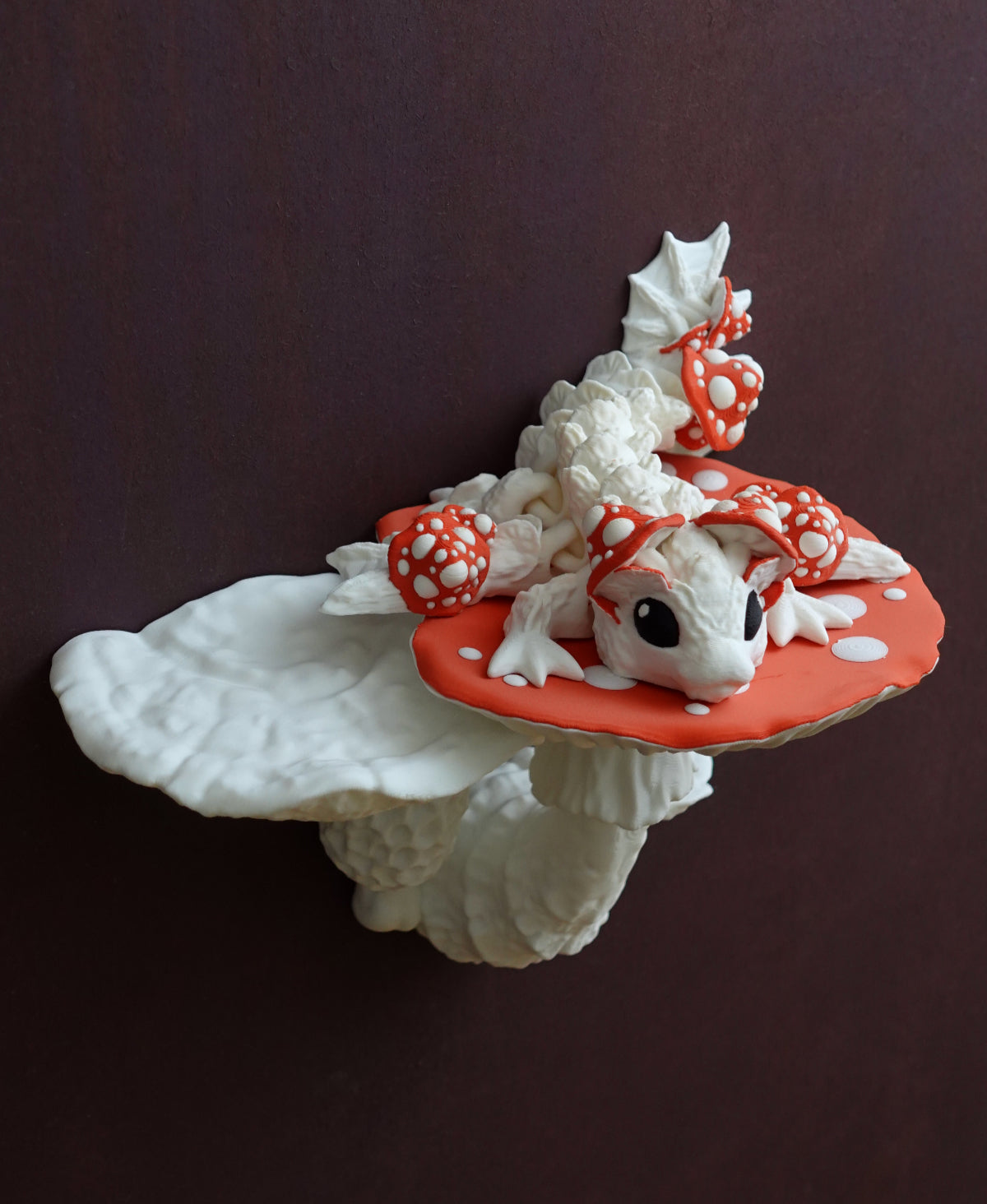 Pilz-Drachen Wandregal – Einzigartiges Unikat-Dekorelement