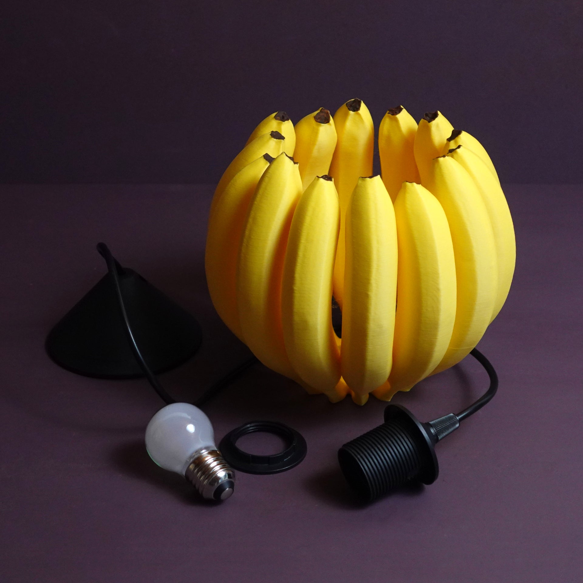Bananenbündel Tischlampe – Naturgetreues Frucht-Lichtobjekt