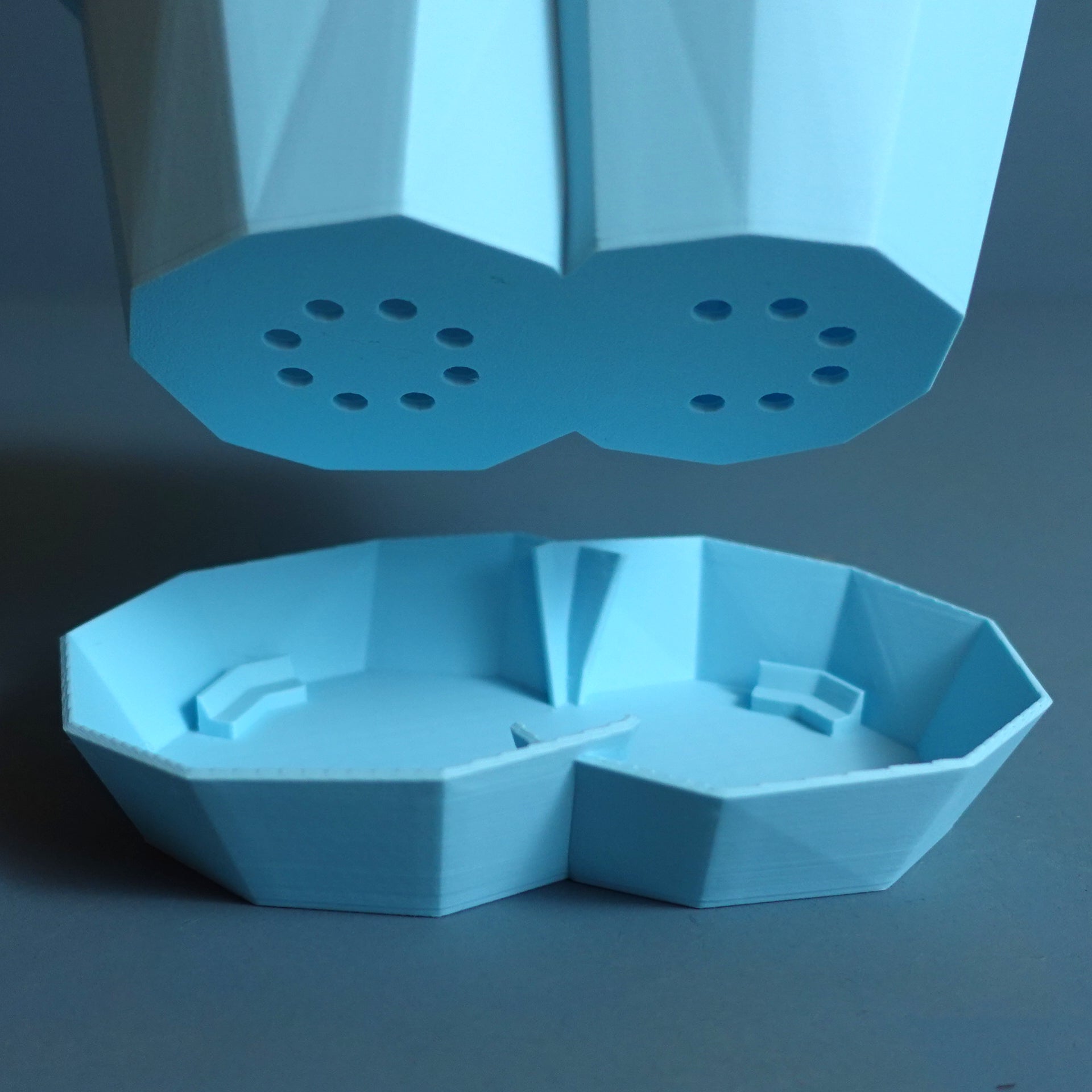 Blumentopf "Double Glitch" – Retro Gaming Pflanzendeko